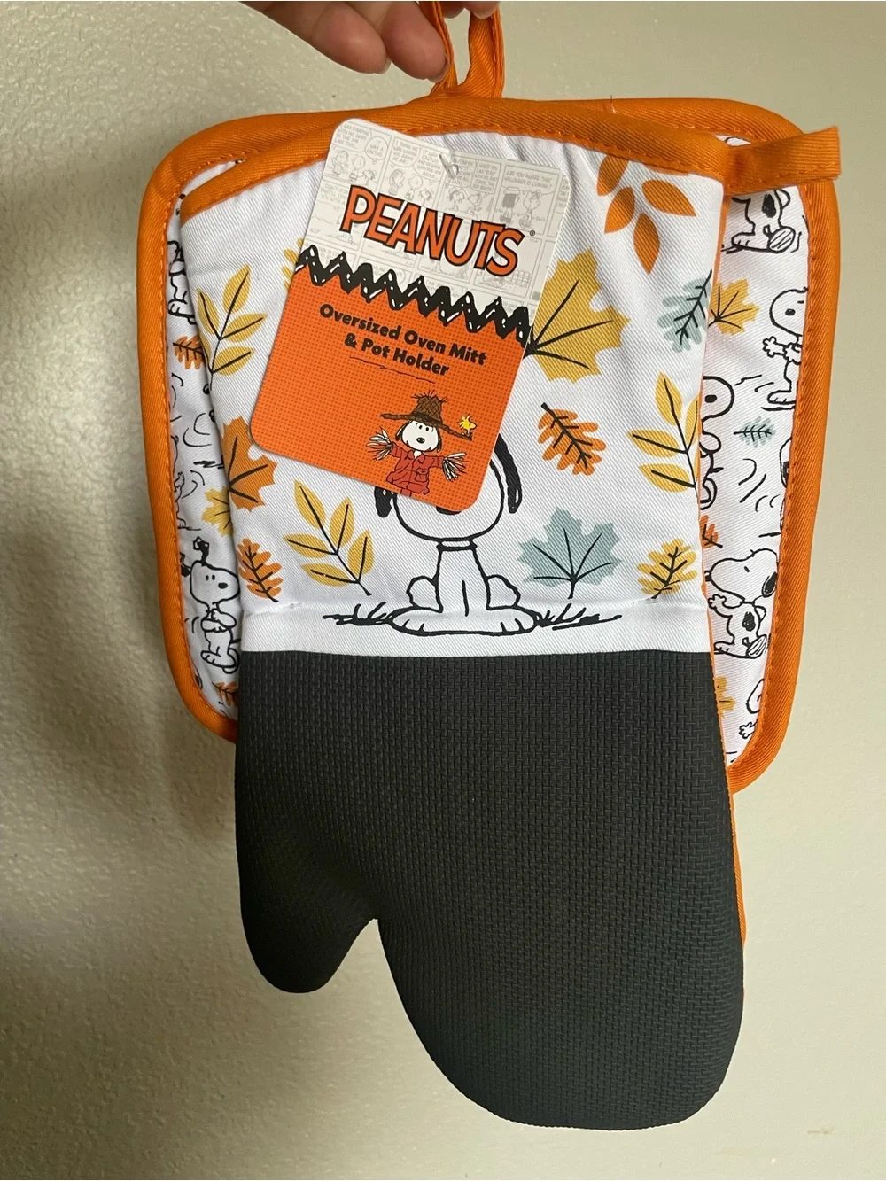 Peanuts Snoopy Autumn Leaf Oven Mitt & Pot Holder Set